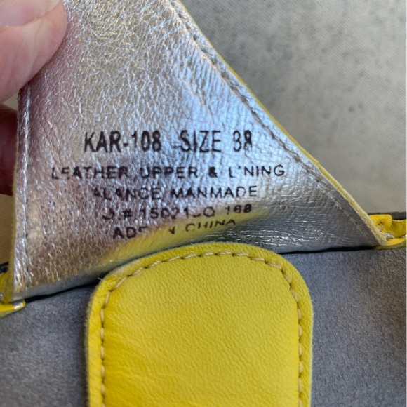 NWOB Yellow Alegria slide sandals - Picture 5 of 5